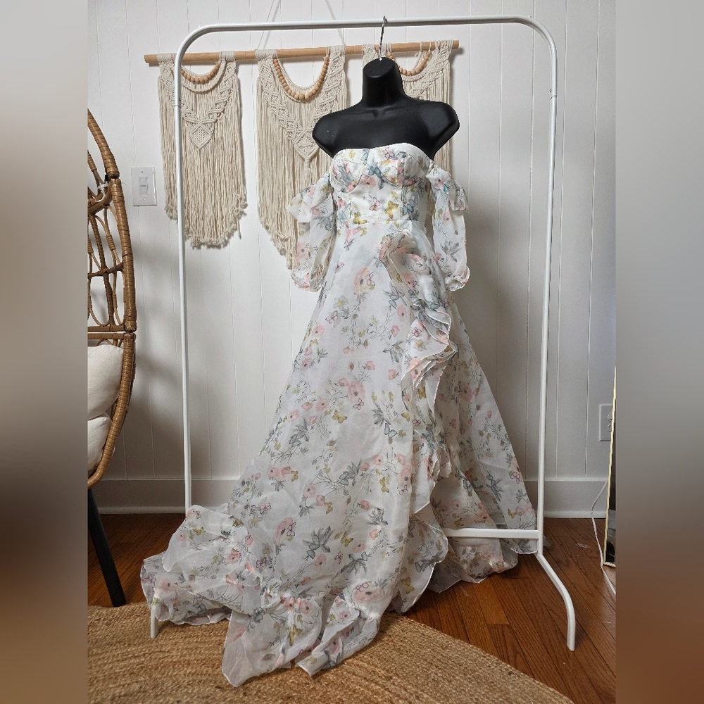 Floral Off Shoulder Formal Gown Size 2 Butterfly Print Ruffle Hem Prom Dress